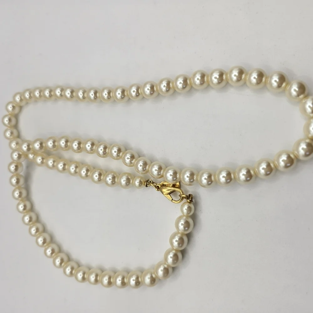 1920s Vintage 24" FAUX Pearl Necklace - Picture 3 of 5